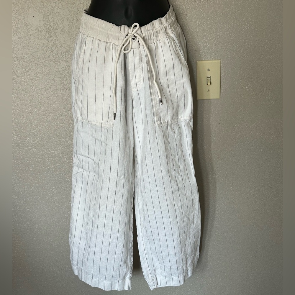 Athleta Bali Linen Wide Leg Cropped Gaucho Pant Summer Vacation Pinstripe Sz 4